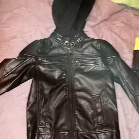 "Leather" jacket - Picture 1 of 4